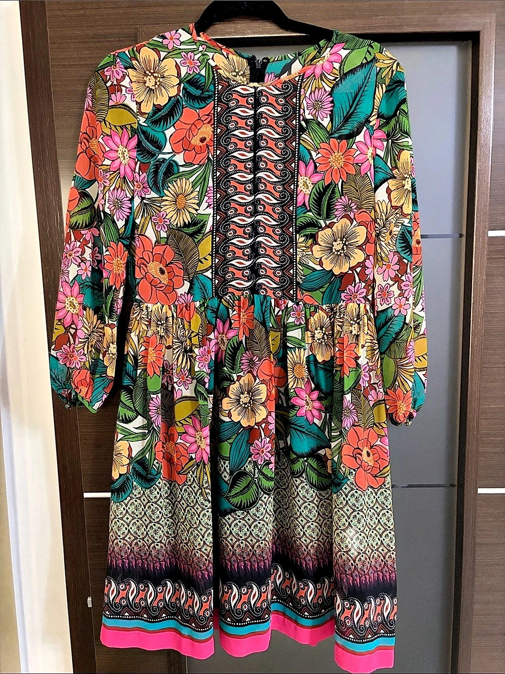 Donna Morgan Floral Midi Dress Size 4 Like New